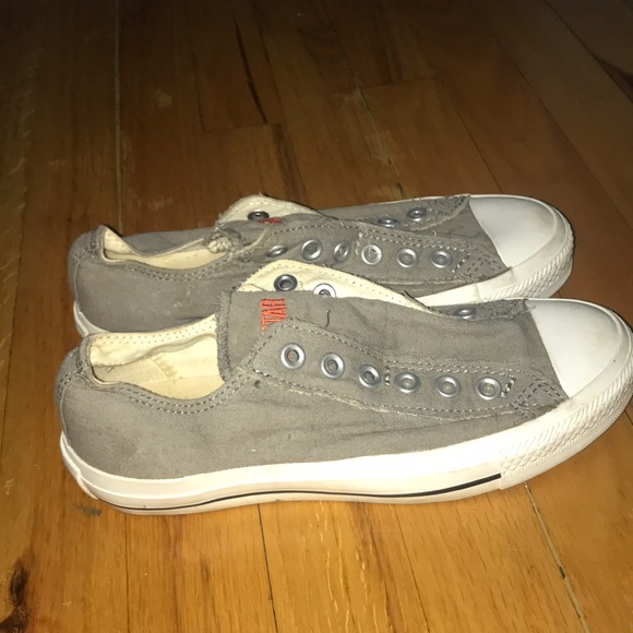 Converse - Picture 2 of 4